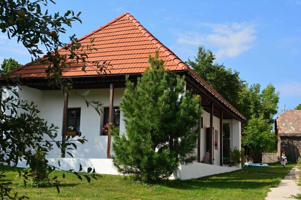 Ubytovanie Na Vcelej Farme Polichno エクステリア 写真