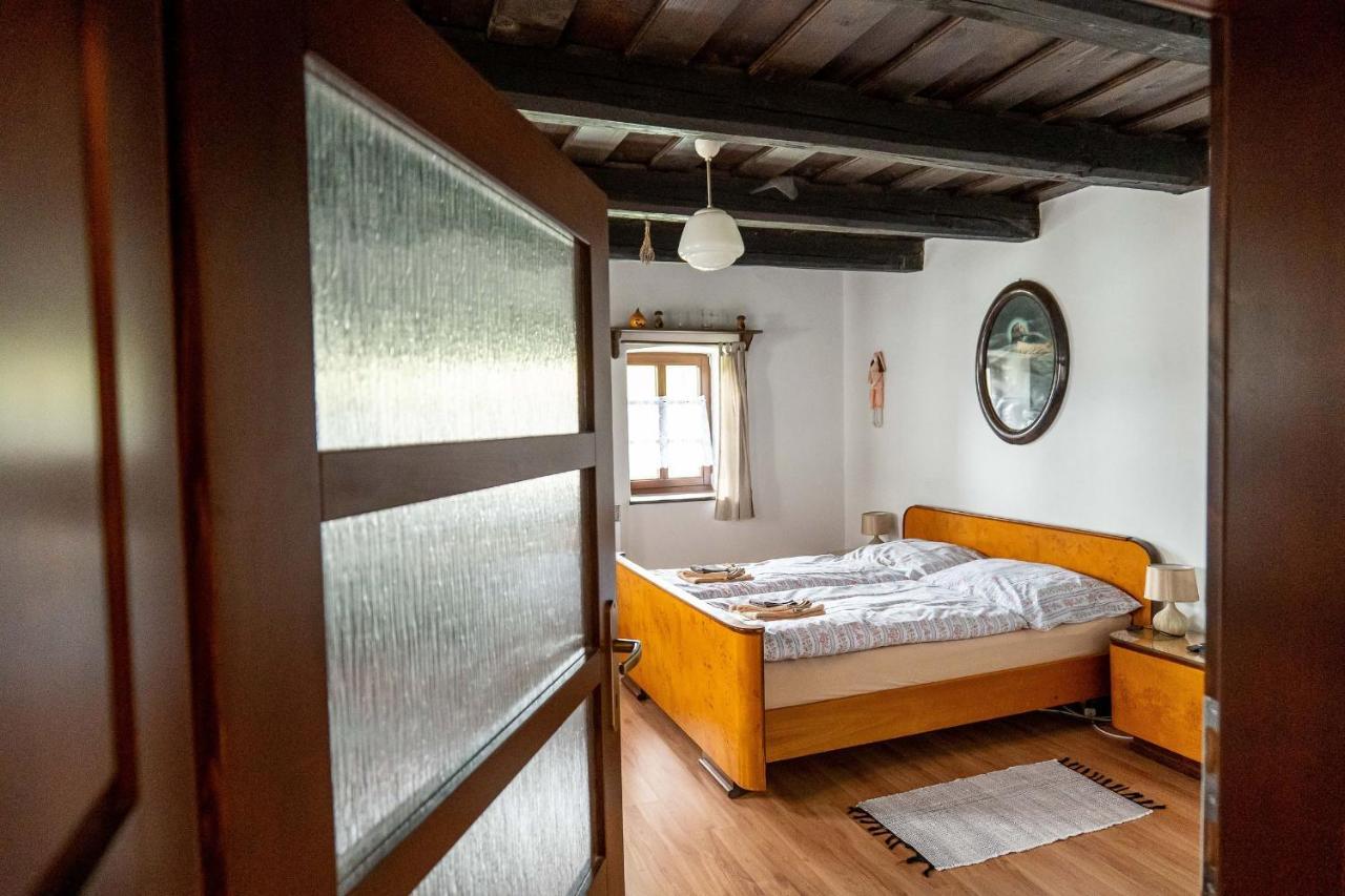 Ubytovanie Na Vcelej Farme Polichno エクステリア 写真