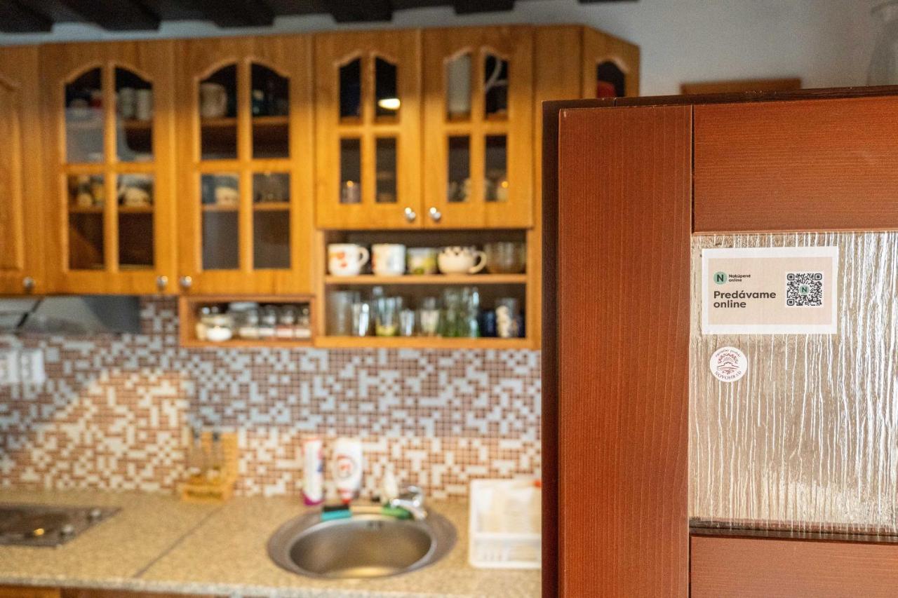 Ubytovanie Na Vcelej Farme Polichno エクステリア 写真